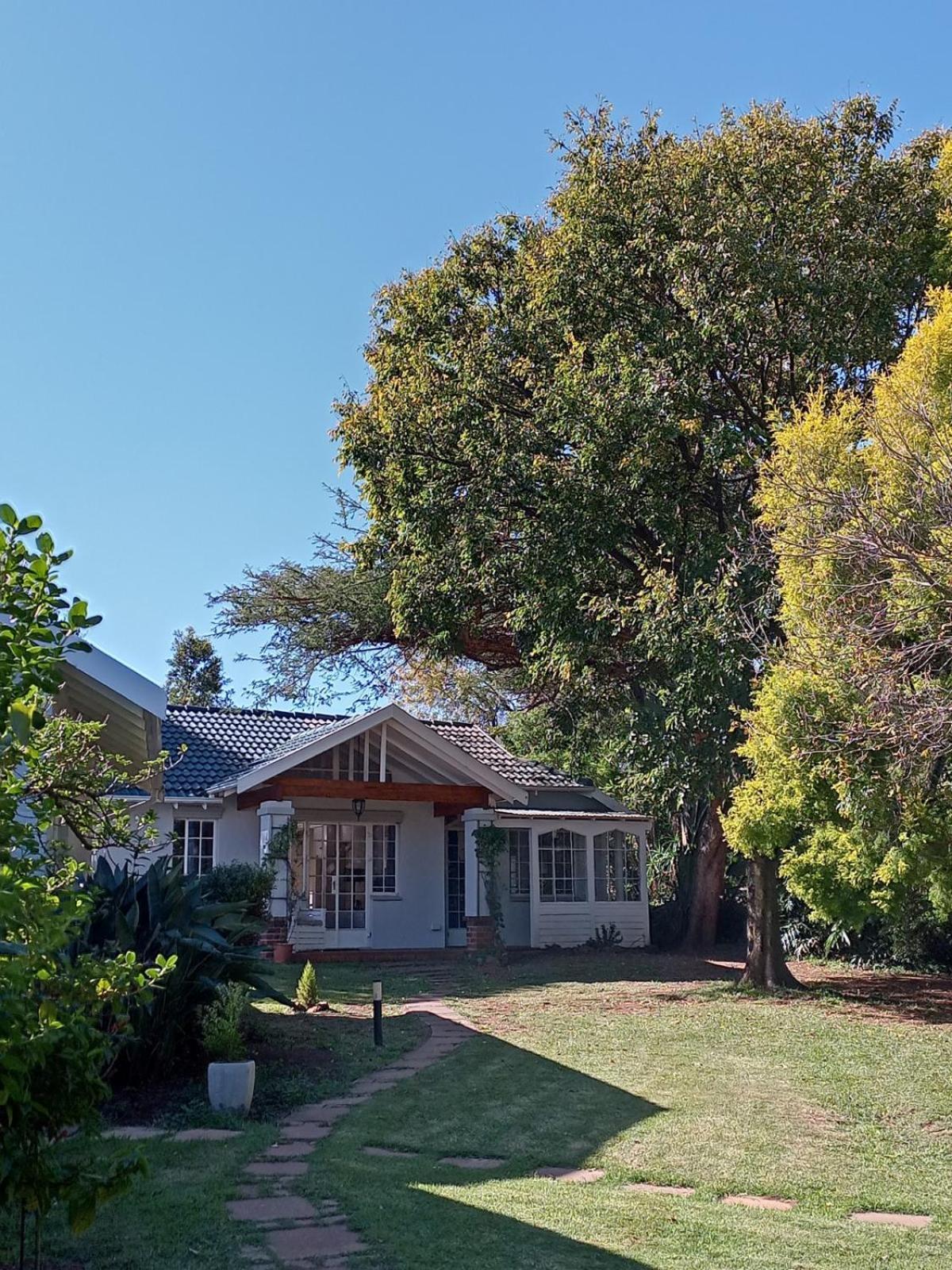 Darrenwood Guesthouse Joburg, Sa Randburg Exterior photo